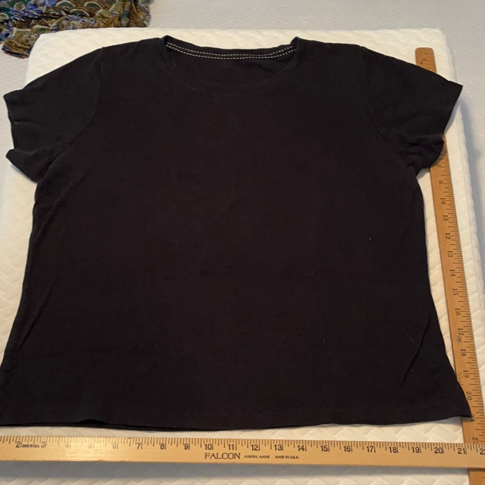 Short sleeve tee